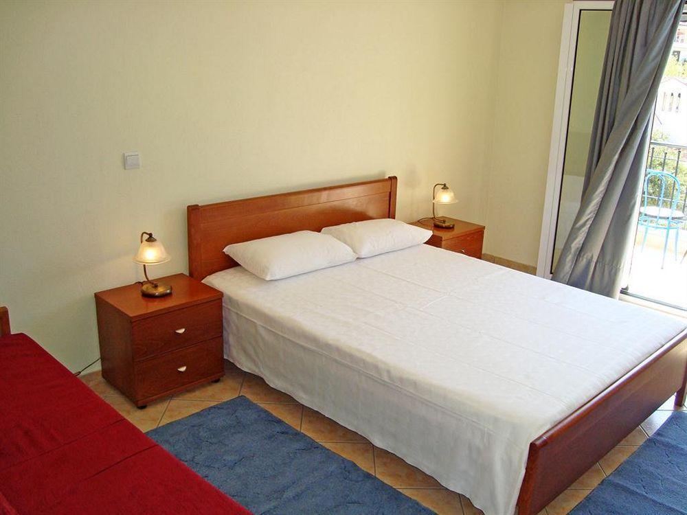 Paradosi Rooms Igumeníca Kültér fotó